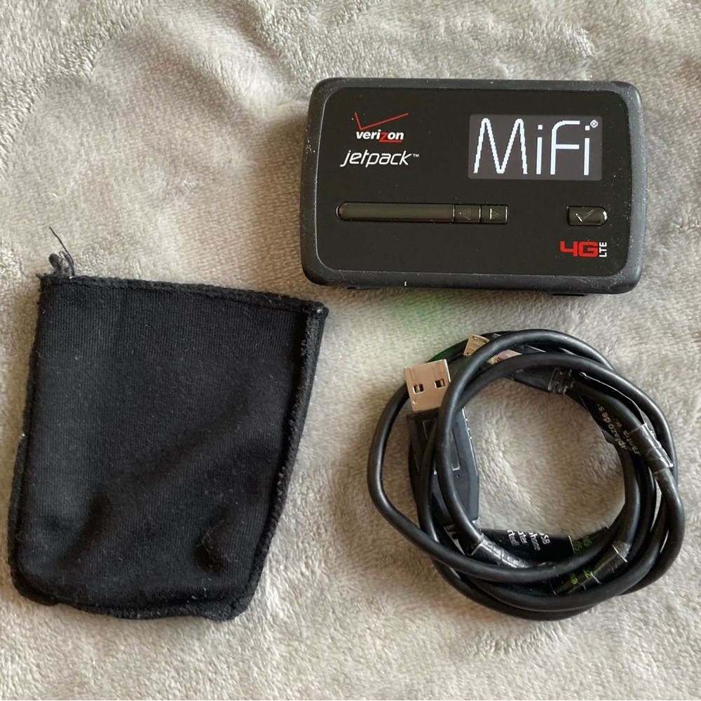 Mobile Hotspot Verizon 4G LTE MiFi 4620LE - Novatel brand